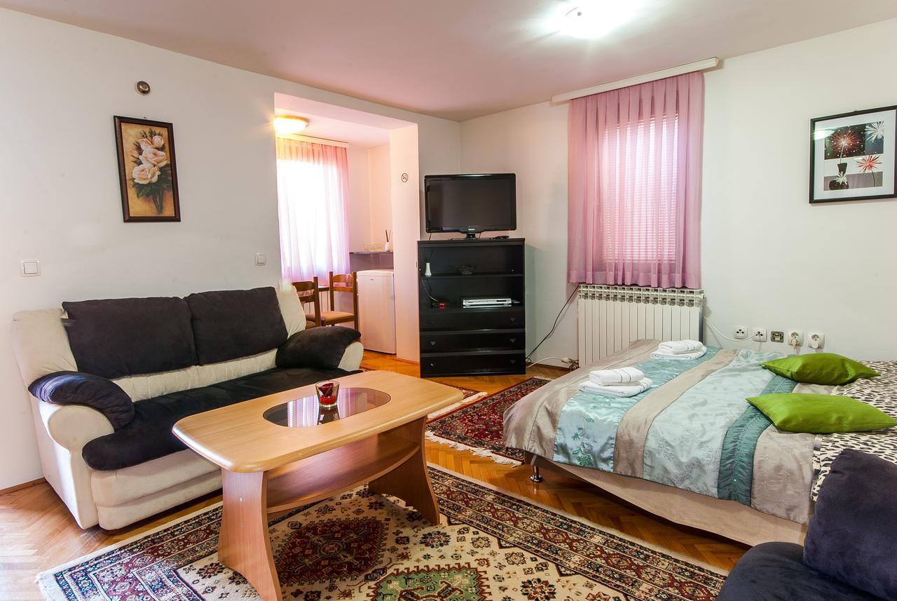 Apartments Kira Sarajevo Exterior photo