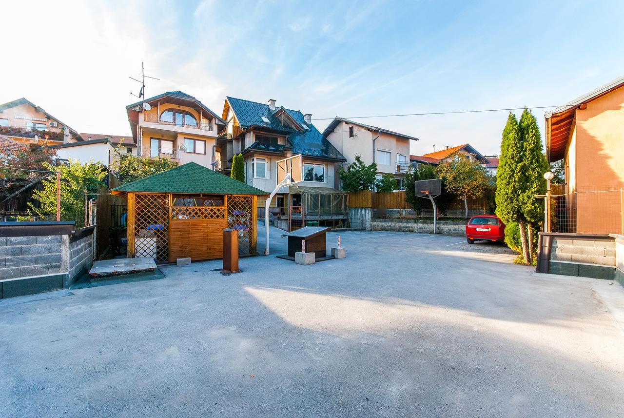 Apartments Kira Sarajevo Exterior photo